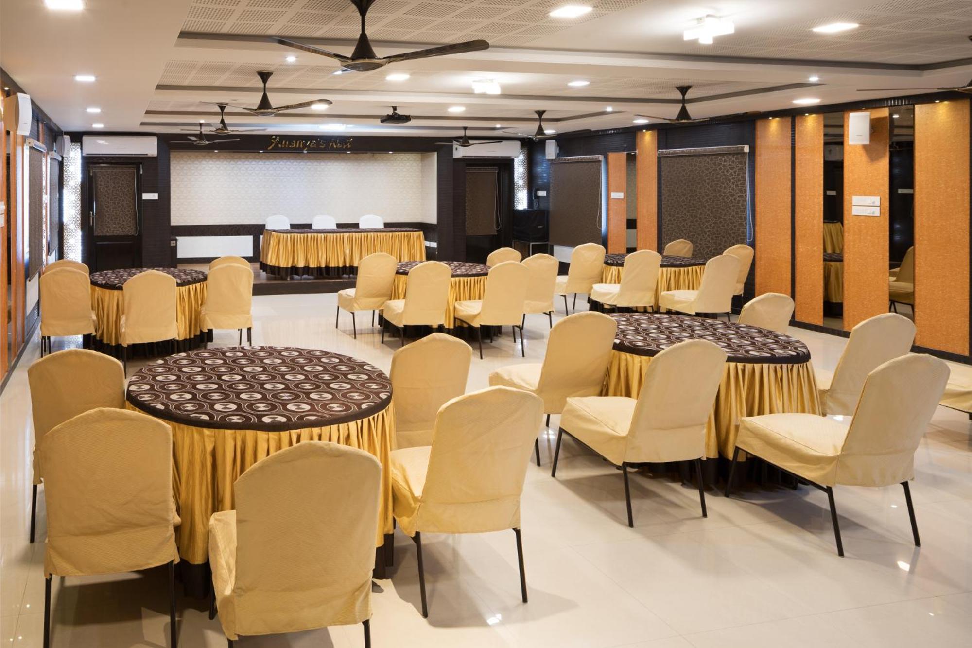 Ananyas Nest Hotel Coimbatore Exterior photo