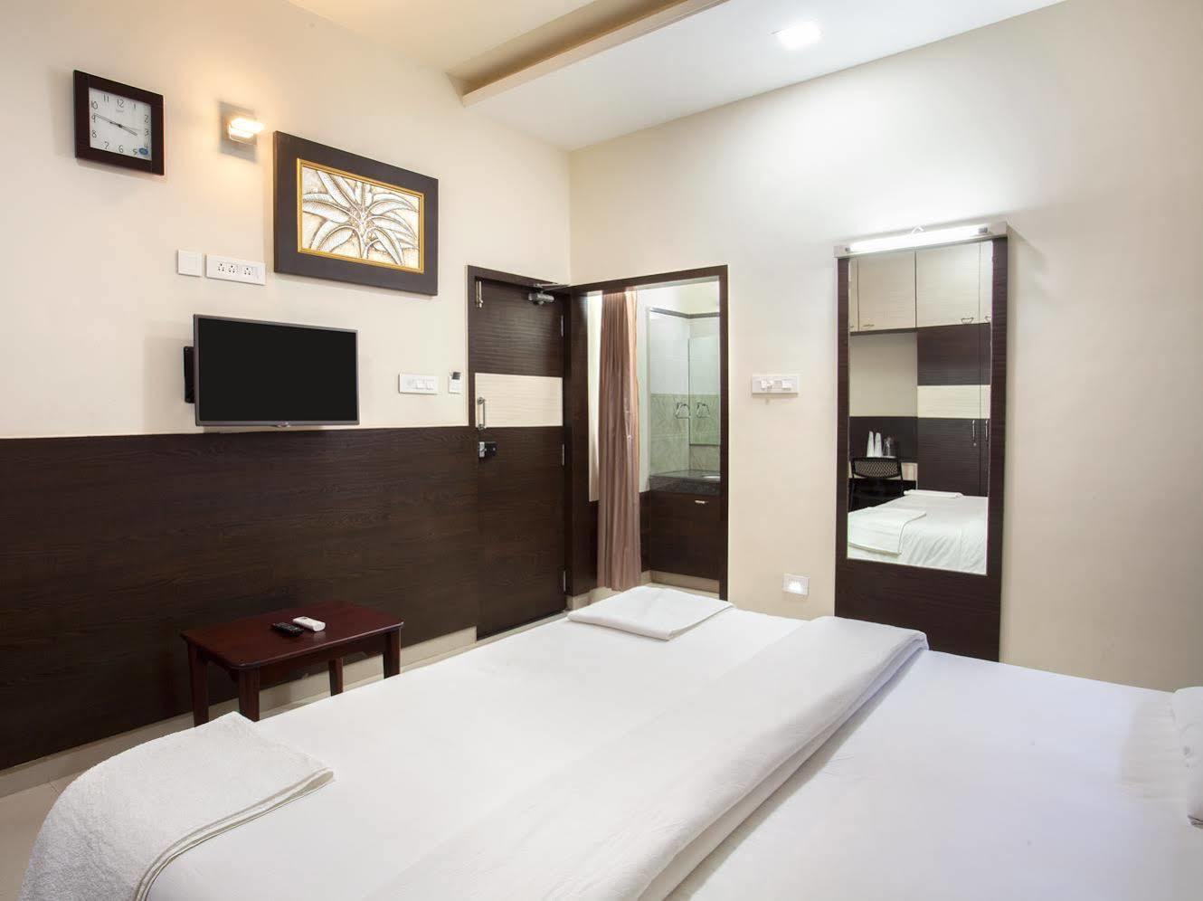 Ananyas Nest Hotel Coimbatore Exterior photo