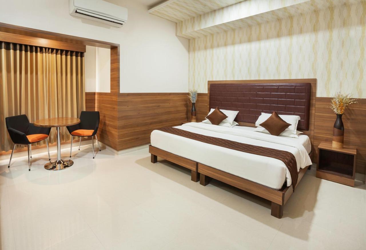 Ananyas Nest Hotel Coimbatore Exterior photo