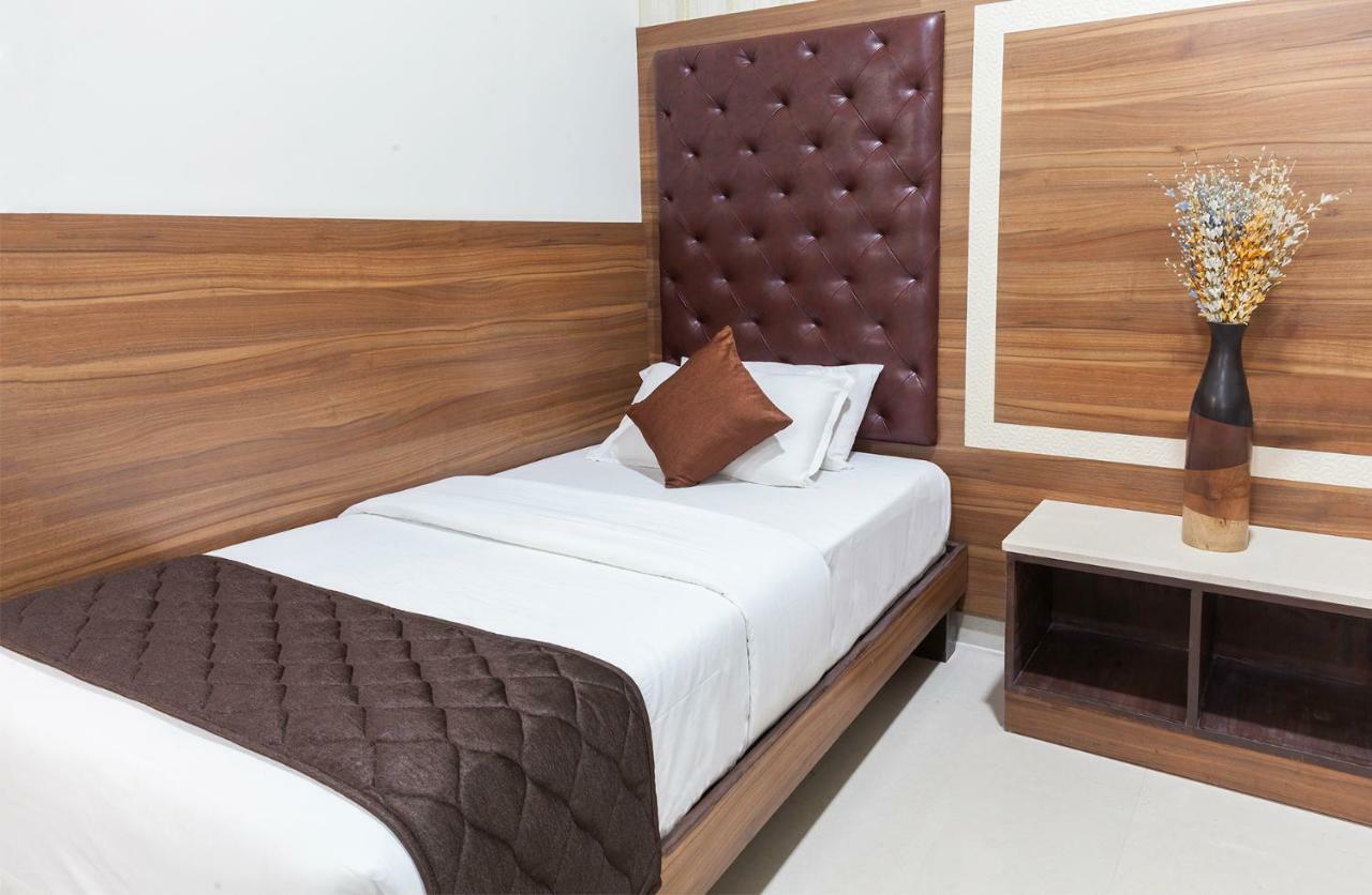 Ananyas Nest Hotel Coimbatore Exterior photo